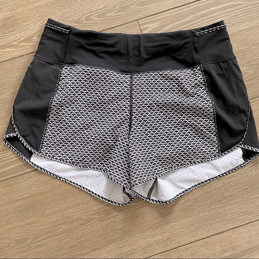 Lululemon Athletic Shorts - 10
